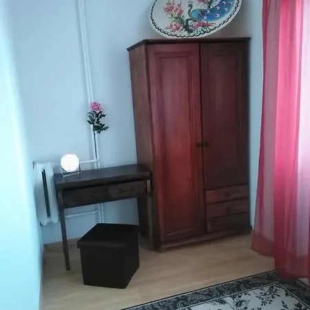 Apartment Gratarre *